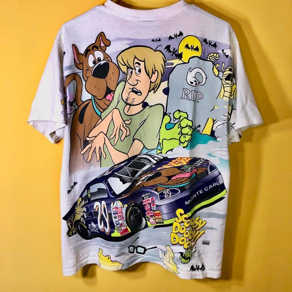 vintage 1997 NASCAR CARTOON NETWORK WACKY RACING SCOOBY DOOBY DOO AOP T-Shirt M - Picture 4 of 4